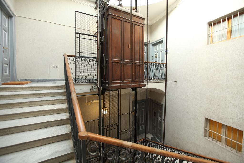 38 Viminale Street Hotel Рим Екстериор снимка