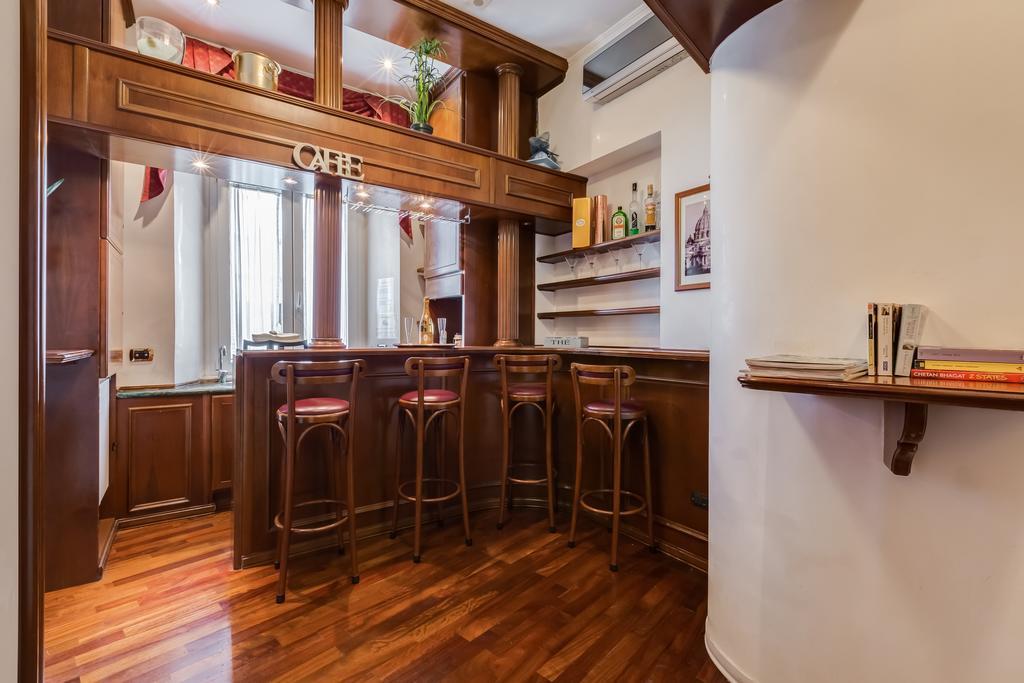 38 Viminale Street Hotel Рим Екстериор снимка