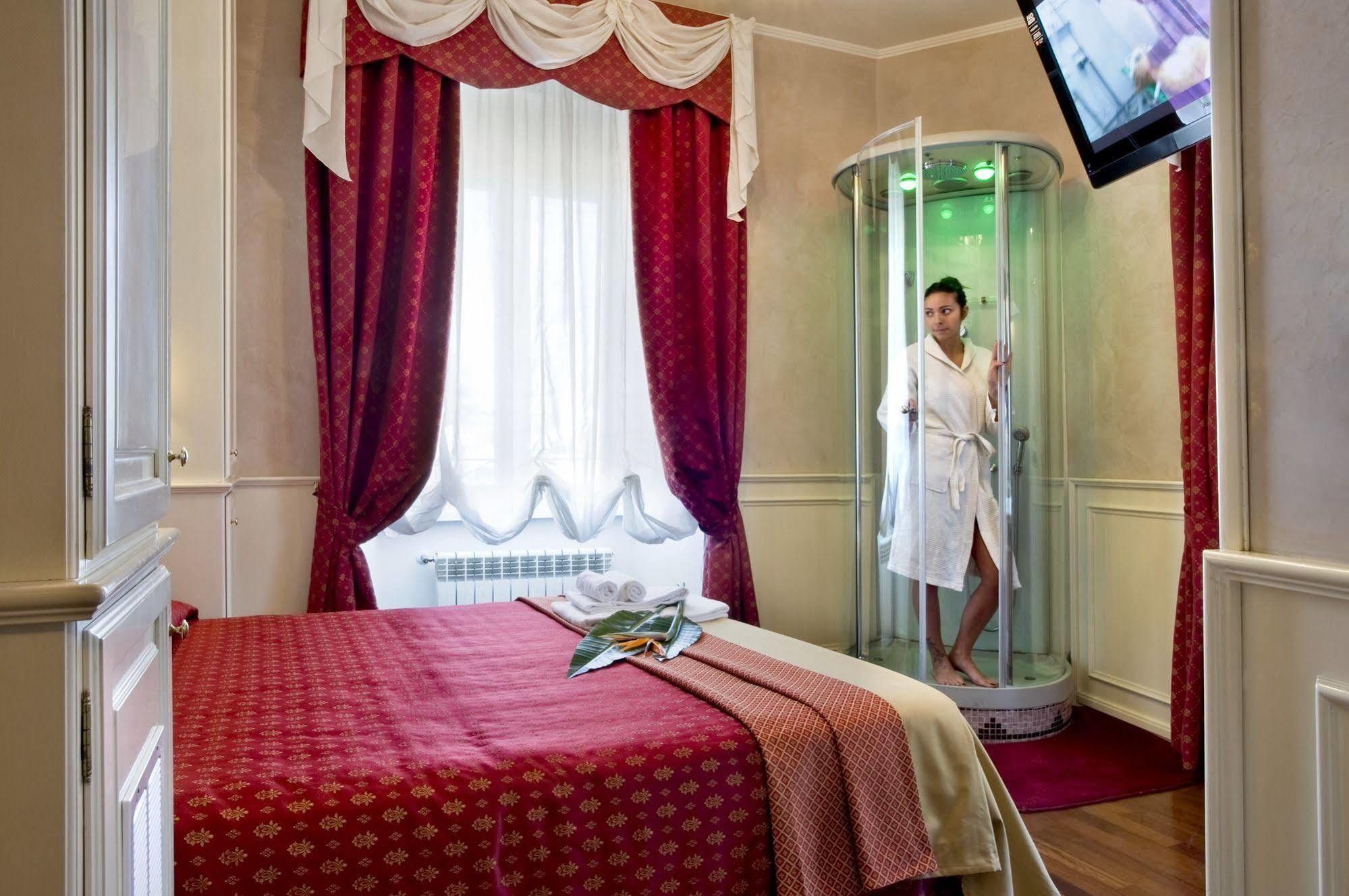 38 Viminale Street Hotel Рим Екстериор снимка