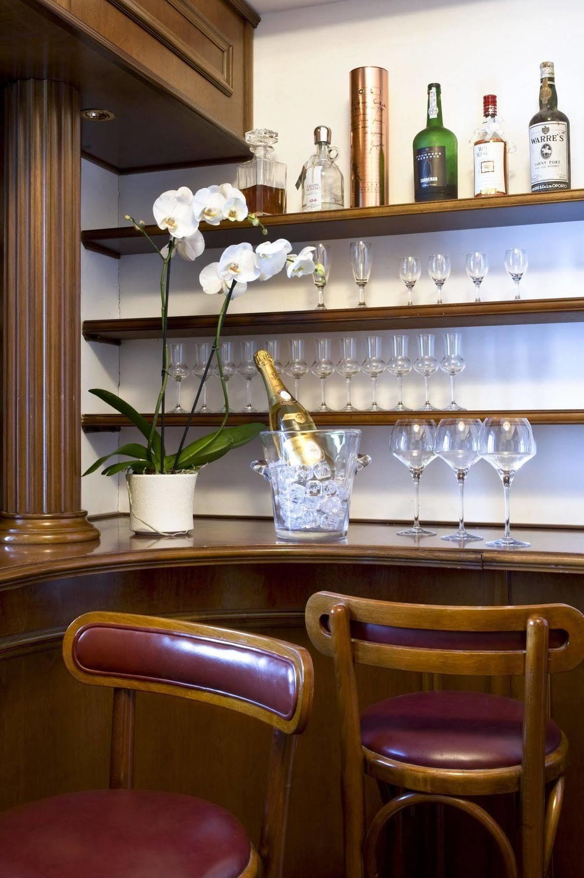 38 Viminale Street Hotel Рим Екстериор снимка